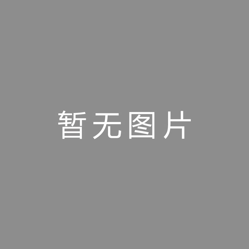 🏆全景 (Wide Shot)巴黎对斯卡尔维尼、布翁乔尔诺和小曼奇尼三位中卫表达兴趣